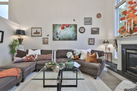 For Lease - 2201 Galloway Drive, Oakville, Ontario - Photo 2