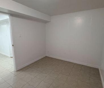 For Lease - 494 Cody Crescent Unit# Bsmt, Newmarket, Ontario - Photo 5