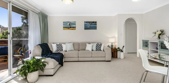 Fully-Furnished Apartment Offering Comfort and Lifestyle Convenience - Photo 2