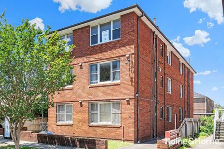 Spacious Fully Renovated 3-Bedroom Unit - Exceptional Value! - Photo 3