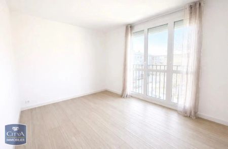 Appartement à louer 4 pièces 72.31m² - Photo 2