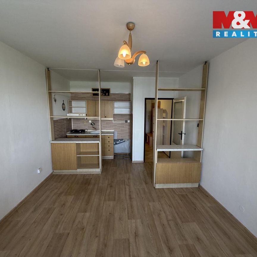 Pronájem bytu 1+kk, garsoniery 35 m², Hradec Králové - Photo 1