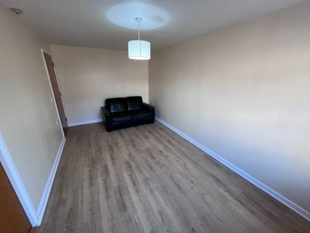 Dumbarton House Court, Bryn Y Mor Crescent, Swansea, SA1 4QX - Photo 3