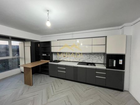 Inchirieri Apartamente 3 camere Bucuresti - Fotografie 3