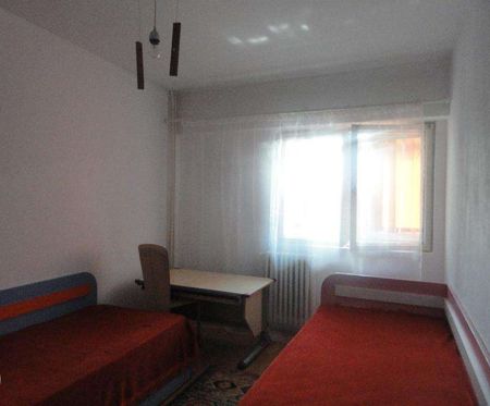 4-rooms apartment for rent Center Iasi # code 446 - Photo 2