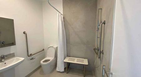 Convenient City Living at Your Fingertips - Photo 5