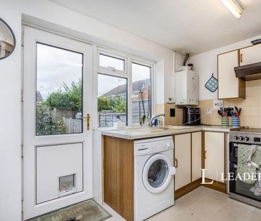 2 bedroom house to rent Beech Road, Horsham, RH12 - Photo 6