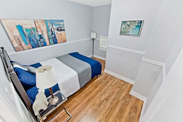 For Lease - 4434 Second Avenue, Niagara Falls, Ontario - Photo 1