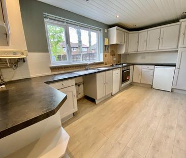 3 bedroom semi-detached house to rent - Photo 4