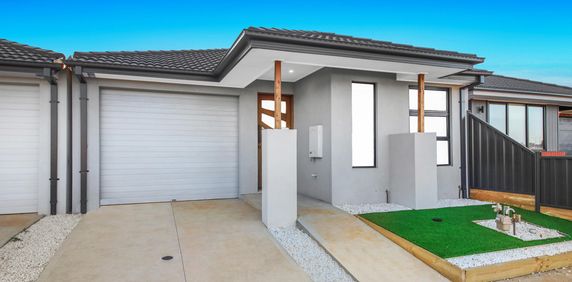 4 Bedroom Home For Lease In Exford Waters! - Photo 2