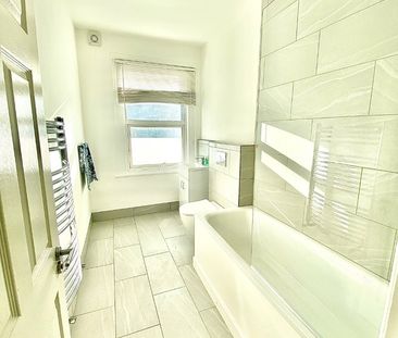 2 Bed Maisonette, Olympia, W14 - Photo 3