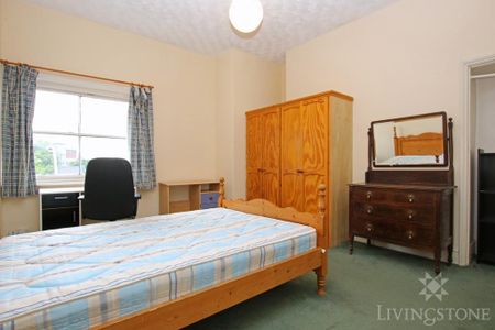 6 bedroom townhouse to rent - Photo 4