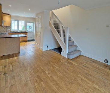 2 bedroom end of terrace house to rent - Photo 1