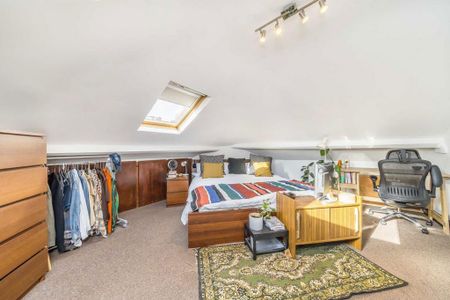 4 bedroom flat to rent - Photo 4