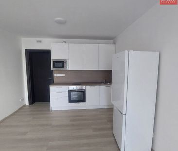 Pronájem bytu 1+kk 35 m² - Photo 1