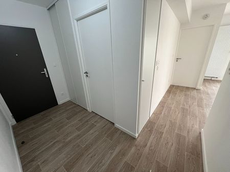 Apartment - Photo 2