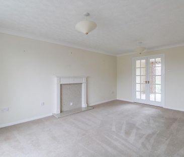 4 bedroom detached house to rent - Photo 4