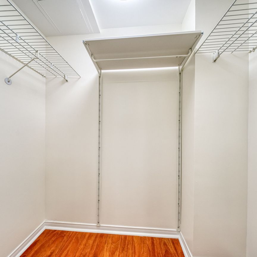 For Lease - 77 Harbour Square Unit# 1508, Toronto, Ontario - Photo 1