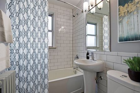 Engelhart Apartments - Photo 3