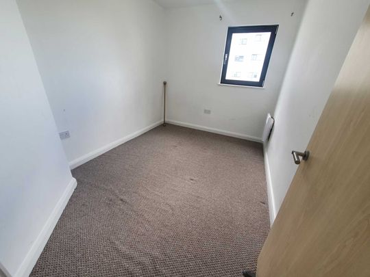 Price £1,300 pcm - Let - Photo 1