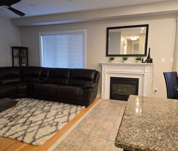 For Lease - 1979 RIVERTON Street, Oshawa, Ontario - Photo 1