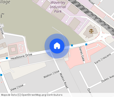 5 Bedroom House - Photo 1