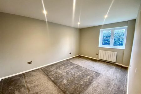 South Street, Lancing - Photo 3