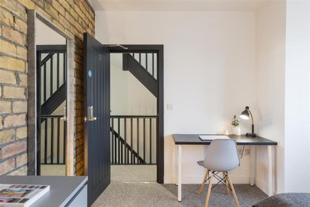 6 bedroom house to rent - Photo 3