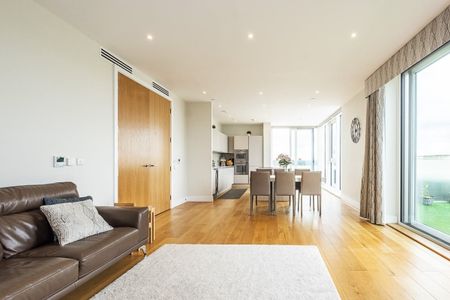 3 bedroom apartment to rent - Photo 4