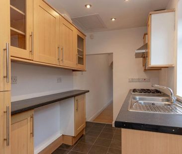 2 bedroom terraced house to rent - Photo 6