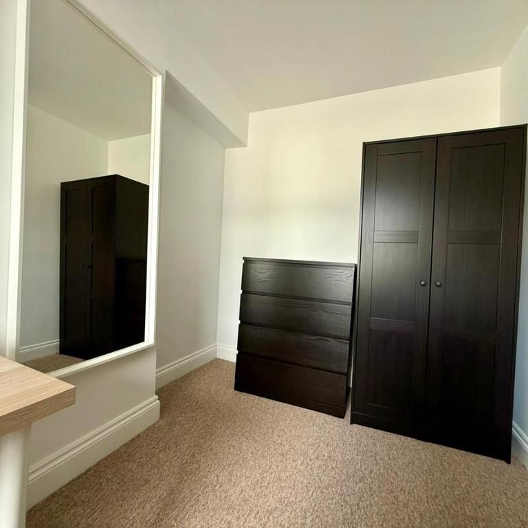 6 bedroom house to rent - Photo 1