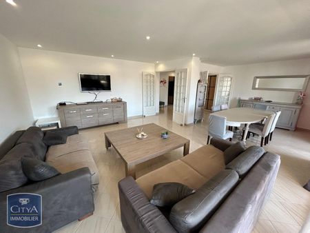 Location Appartement 4 pièces 131m² TOULON 83000 - Photo 2