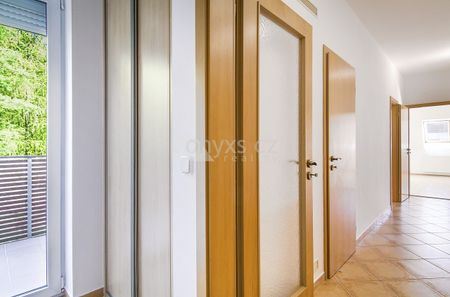 Pronájem bytu 3+kk 98 m² - Photo 2