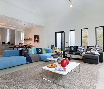 5 bedroom detached house to rent - Photo 1