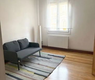 Alquiler de piso en Calle Zabalbide - Photo 5