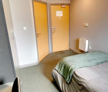 4 bedroom flat share to rent - Photo 5