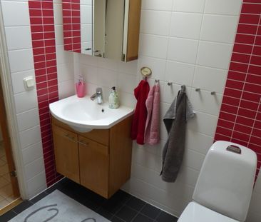 Två rum i radhus uthyres - Foto 3