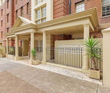 PERFECT EAST SIDE LIVING - Photo 2