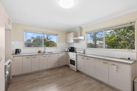 Easy Living & Perfect Location - Photo 3