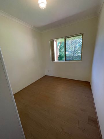 Modern Townhouse in the Heart of Dulwich Hill ! - Photo 4