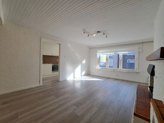 Knap gerenoveerd appartement te Genk centrum - Photo 1