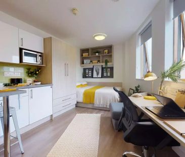 Gold En Suite - Photo 2