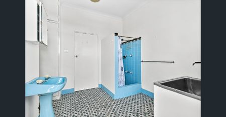 CONVENIENTLY LOCATED FIRST FLOOR UNIIT - Photo 2