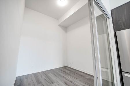 For Lease - 405 Dundas Street Unit# 120, Oakville, Ontario - Photo 5