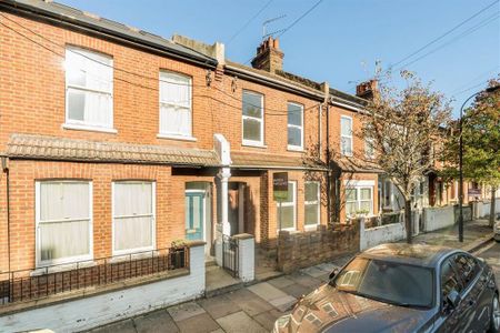 4 bedroom flat to rent - Photo 3