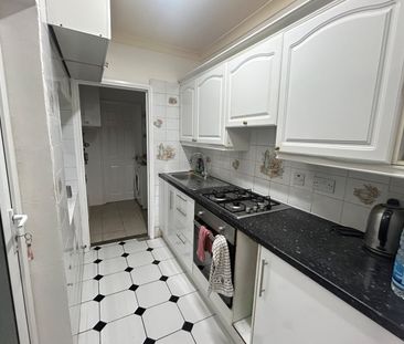 3 Bed Terraced House, Croydon, CR0 - Photo 4