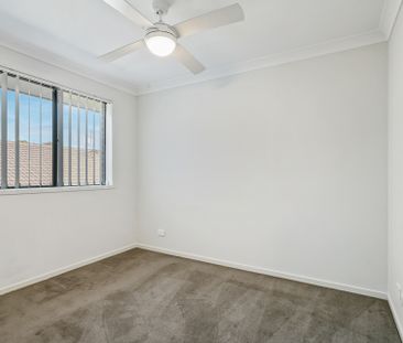 "MODERN AND LOW MAINTENANCE" - Photo 3