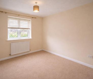 2 bedroom semi-detached house to rent - Photo 4