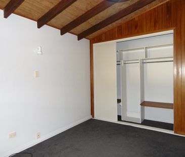 Fantastic Family Home – Western Heights - Photo 2