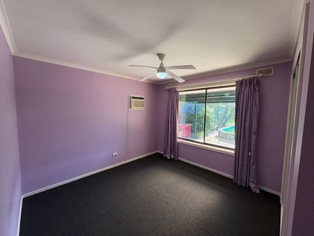 Great Size Family Home! - Photo 4